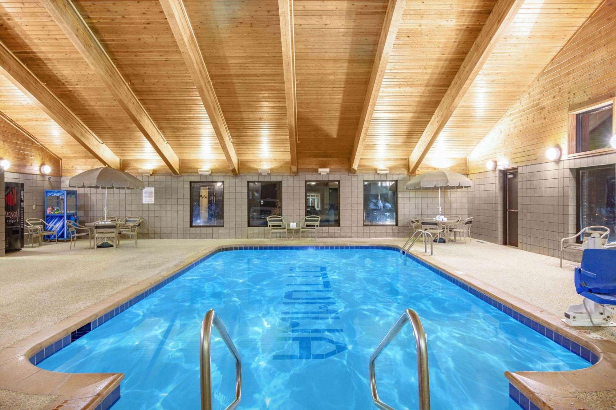 Americinn By Wyndham Ottumwa Dış mekan fotoğraf