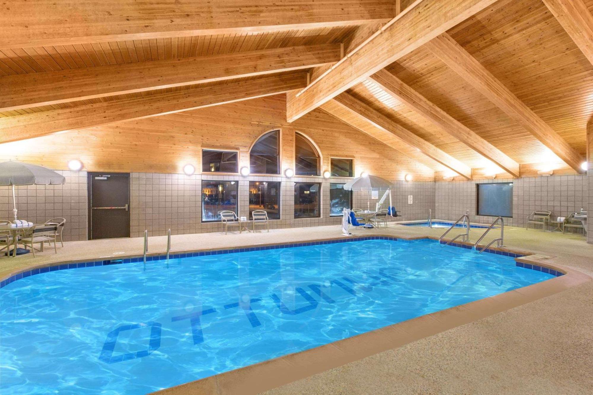 Americinn By Wyndham Ottumwa Dış mekan fotoğraf